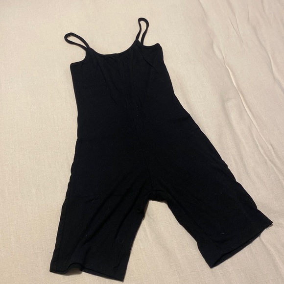 One piece bodysuit - Picture 2 of 4